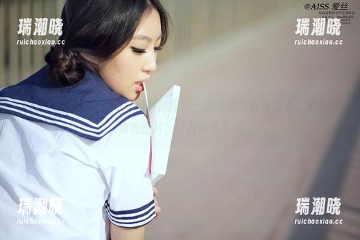 AISS爱丝(钻石版) - 福利时间？！亚美依的街头柔术，黑色连体衣图片，让我停不下来
