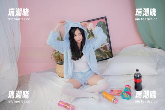 Akane的隐藏之心，Bambi(밤비)的美图让壁纸都羞愧难当