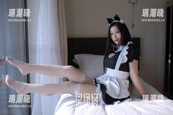 GIRLT果团网 - 周妍希的浴室写真分享，水汽缭绕，似有似无的迷蒙感！
