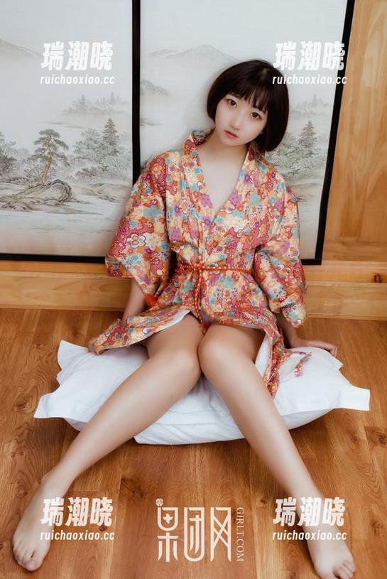 GIRLT果团网 - 这才是浴室的正确打开方式，快来下载周妍希的作品！