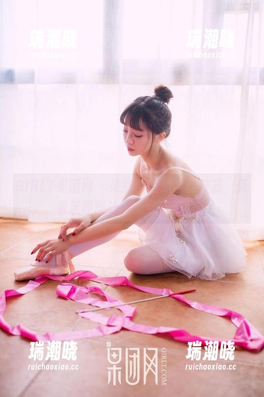 GIRLT果团网 - 果然旗袍是显瘦神器，莫雅淇原图让我想学穿搭了！