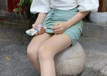 IESS异思趣向 - 经典vs创新：小七如何拍出奶茶少女的图库写真，这里面有啥说法呢？