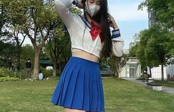 微密圈 - July芝岚的美图，竟然在玉足下绽放？这是什么新套路！