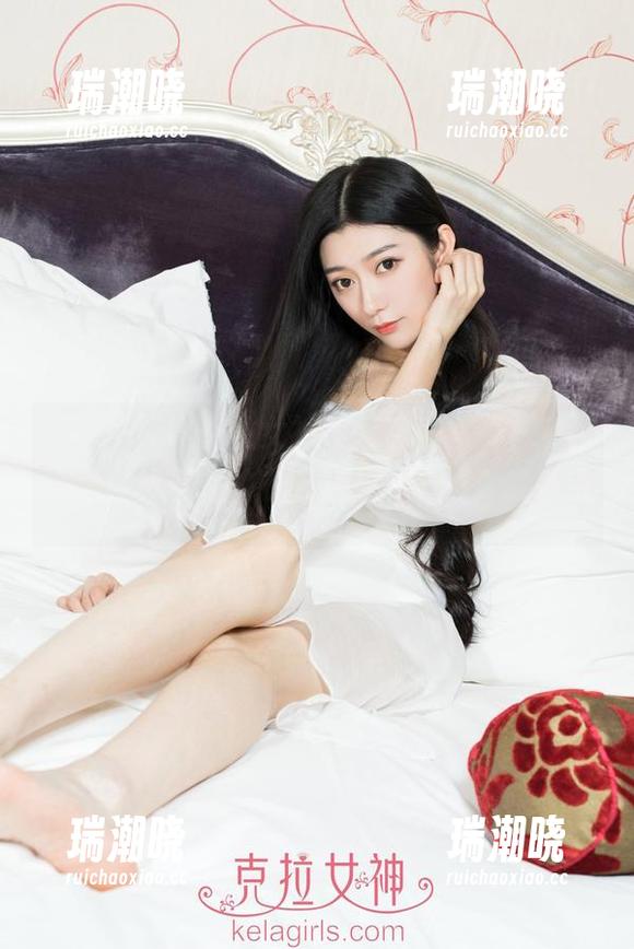 KelaGirls克拉女神 - 水手服写真，看舒彤怎么把简单的衣服穿成一场视觉的海浪。