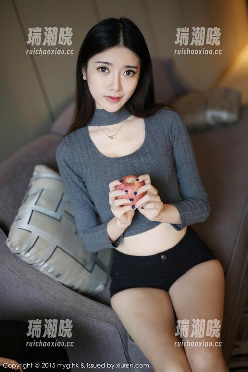 MyGirl美媛馆 - 在线疯狂打卡，Cris_卓娅祺的校服写真，谁能拒绝校园风？