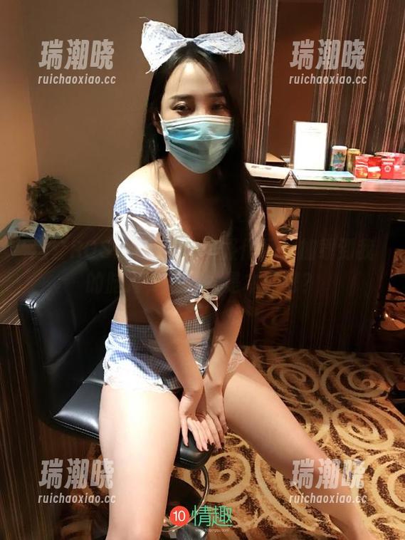 这套ROSI的嫩学妹制服作品，加载到我的脑海，下载才是本能吧？