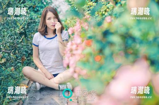 TGOD推女神 - “套装”也能让人陷入沉思，程彤颜送你免费照片，小心上瘾哦！