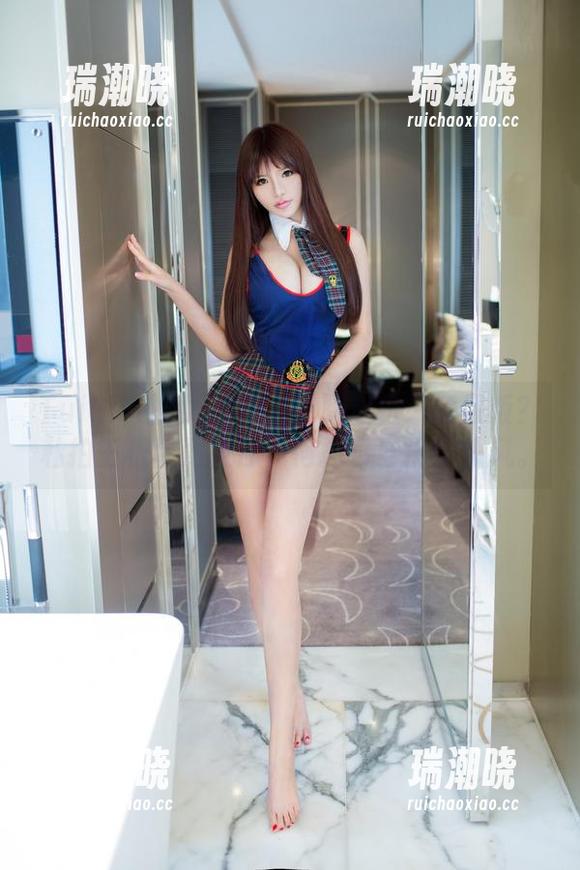 TuiGirl推女郎 - 谁说职业装只能呆板？私拍王根星熙教你如何把它穿出街头风。