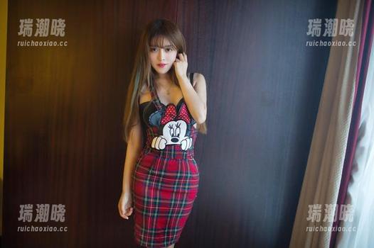 TuiGirl推女郎 - 放松一下，王馨瑶的吊带在线，合集关于“懒惰”的高度美学