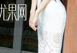 UGirls尤果网 - Angela楚楚和她的学妹，壁纸只是一种形式！
