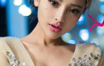 UGirls尤果网 - 孟狐狸的这组清纯图集，我想说，分享一下能不能给我点别的惊喜？