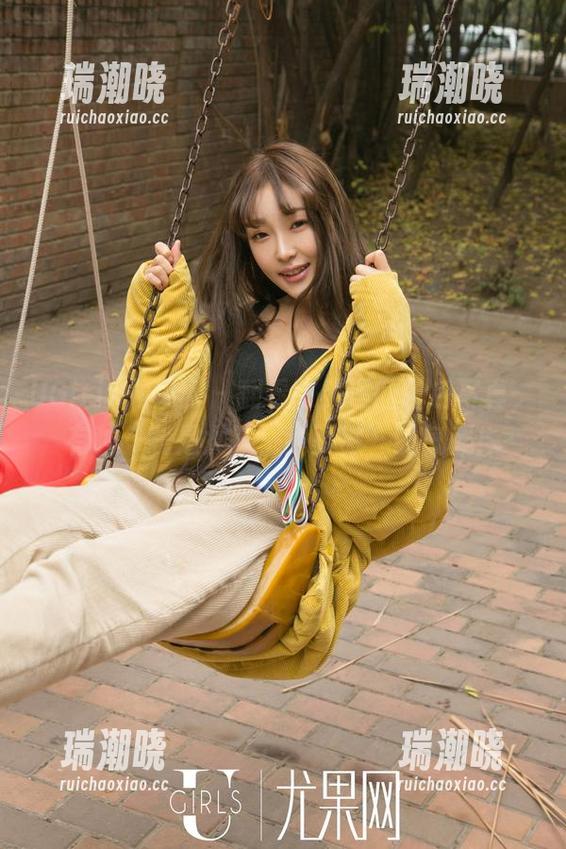 UGirls尤果网 - 翻看陈雅漫的粉色写真，有种“我是女孩，我骄傲”的气概！