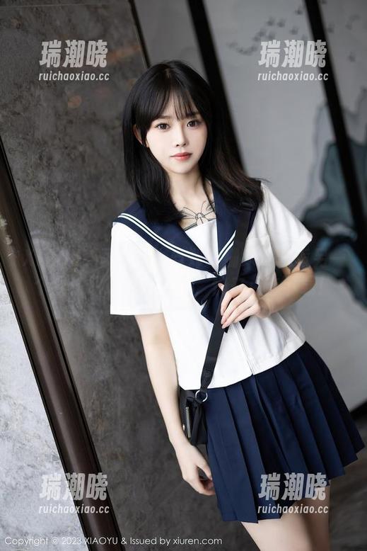 XIAOYU语画界 - 当郑颖姗Bev邂逅另一个我！双人图集上线，快来点击下载！