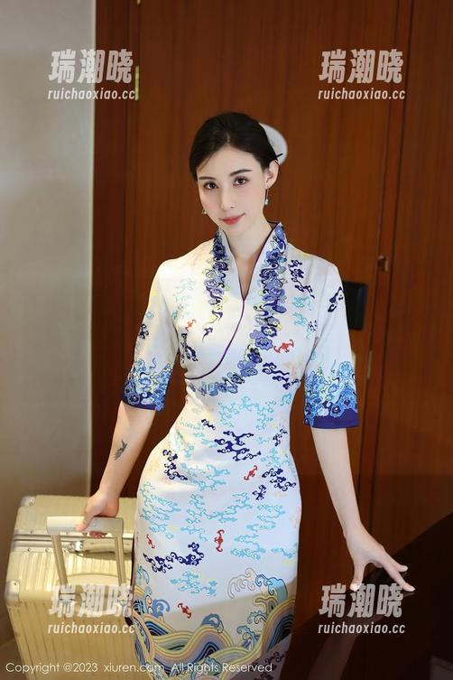 Xiuren秀人网-Jennifer小若 Xiuren秀人网 - 请问Jennifer小若,你的丝袜资源更新速度能不能慢点,网友都累了!