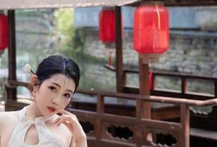 Xiuren秀人网 - 不得不说，吃白菜的vi菜菜的清纯图库又美又纯，适合闲来无事做白日梦。
