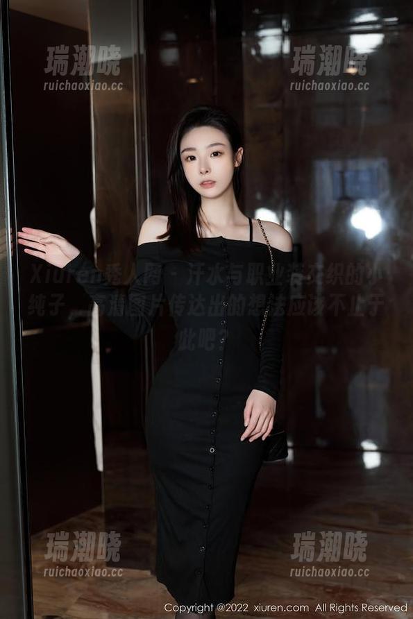 Xiuren秀人网 - 汗水与职业装交织的小纯子，高清图片传达出的想法应该不止于此吧？