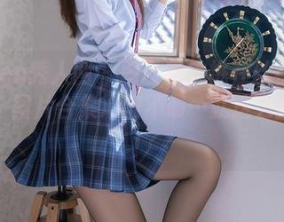 Xiuren秀人网 - 明日花桃桃在丝袜里的瞬间，图片合集心情不明…就这么醒目吧！