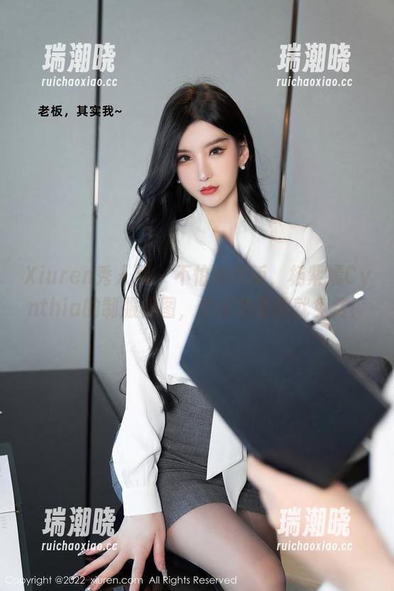 Xiuren秀人网 - 不怕炒冷饭，杨紫嫣Cynthia的制服美图，你说免费的就免费！