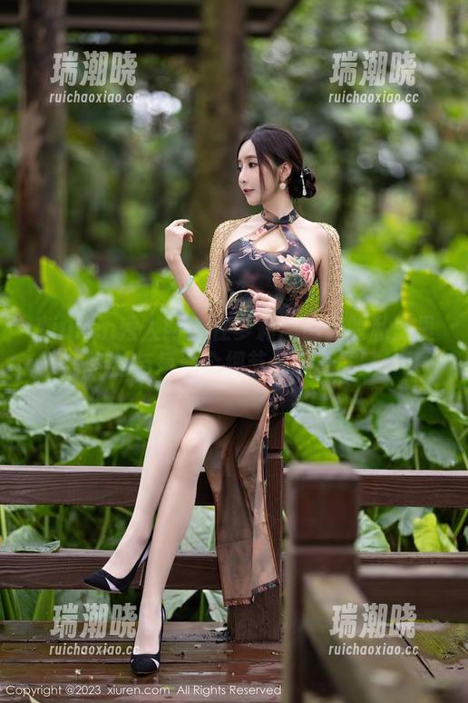Xiuren秀人网 - 在萝莉悠悠酱的私房里，肉丝与每一个细节都眨着眼睛！