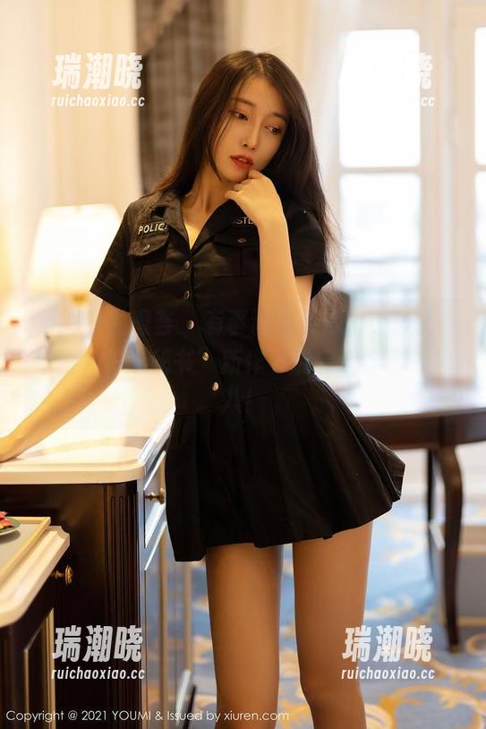 YouMi尤蜜荟-心妍小公主 YouMi尤蜜荟 - 有事请联系心妍小公主,她的私拍“秘书”新作可能会让你错失早八!