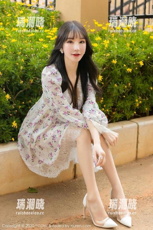 YouMi尤蜜荟 - 说到兔女郎，玥儿玥er这次的图片更新，居然这么多新的玩儿法，你怕不是在挑战观众的底线吧！