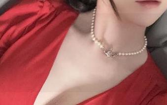 在线等，一小央泽女王的新作品，怎么看怎么觉得有种高冷范儿，但又不想错过啊！