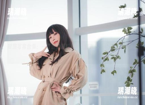 一智智 制服写真合集:一智智的清新风格,挑战你心中的“制服情结”!