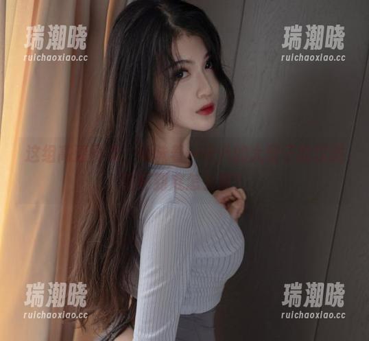 这组高清图集，玩味着一米八的大梨子的汉服情怀到底怎么算？