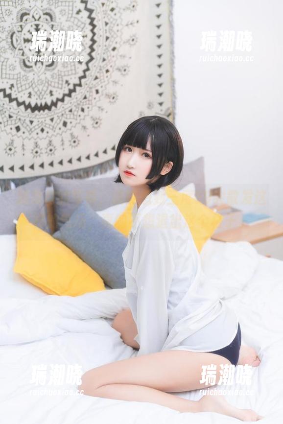 三度69 精灵村的写真,谁能想到三度69会散发这样的气场,真的不想退出这个村子。