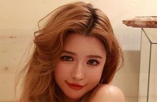 微密圈 - 在吊带的世界里，谁需要多余的修饰？于芷晴图包更新中，来吸收点灵感。