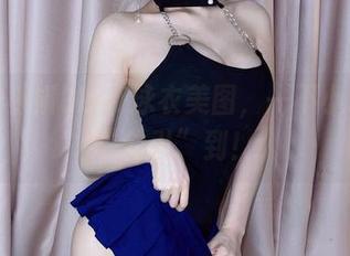 翻看啾小妍Deer泳衣美图，一不小心就被“勾引”到！