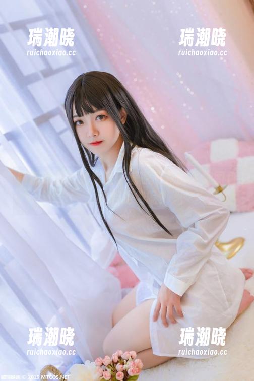 喵糖映画：免费送你藤原千花的美腿图包，谁能拒绝呢？