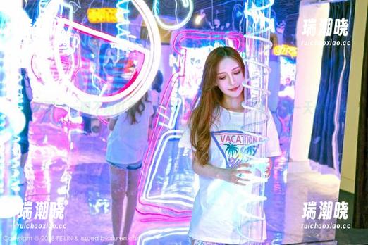 嗲囡囡 - 一瞬不瞬盯着伊蓓Eva的和服美图，愿意当一天的‘和服陪练’，那岂不快哉？