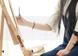 头条女神 - 尹菲真的抓到‘腿精’了，论作品的价值和迷人程度。