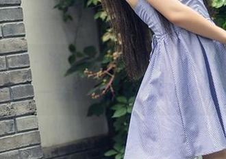 头条女神 - 浴室自拍新姿势，快来抢免费图册——亲眼见证杨漫妮的创意！