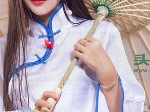 头条女神 - 美图展现：林依依如何轻松驾驭豹纹风！