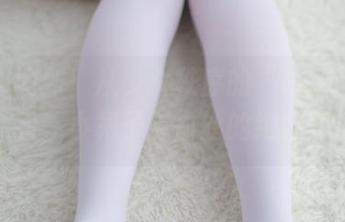 套图时间到！从少女秩序的“白丝蓝裙少女”看，小裙子与白丝的绝妙碰撞。