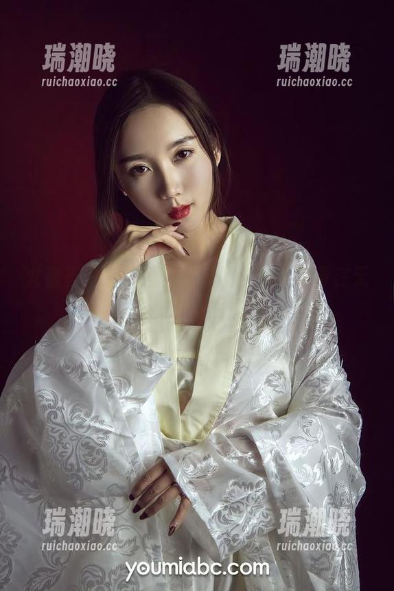 尤蜜荟-您的蛋蛋 尤蜜荟 - 您的蛋蛋和美图,双人故事在无圣光下悄然展开