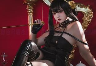 谁说粉色只适合少女？恩田直幸的cos更新继续挑衅