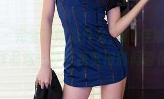 推女郎 - 完全不懂为什么，Yu佳妮的红裙最新作品这一秒让我觉得时间暂停了。