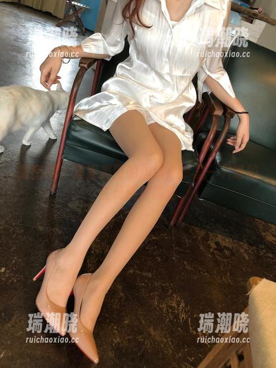 微密圈 - 摸索美图的边缘：梦里一只喵的会员照片精选