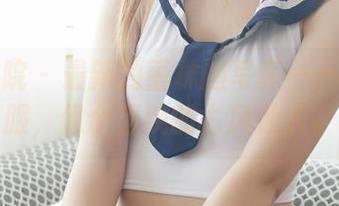 模范学院 - 最新的董林越写真——穿上和服，像个温婉的古风仙人。