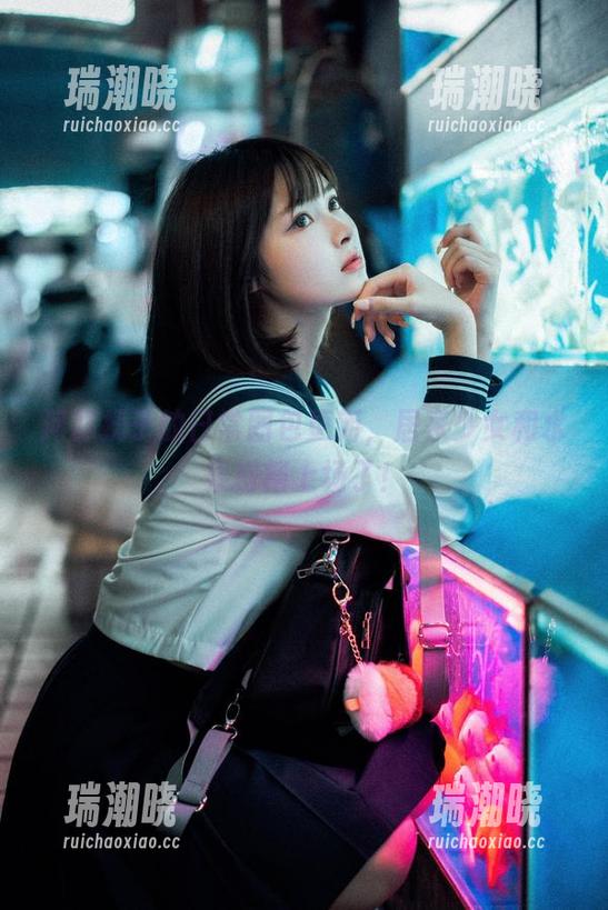 河豚抚子的日常图包更新，居家少女和水果搭档上场了！