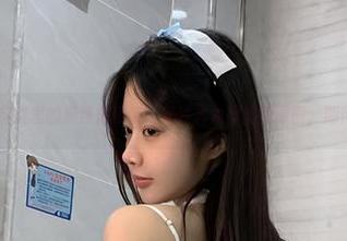 微密圈 - 深夜食堂里的黑连体吊带：关注火龙果羊的原图，期待不同的分享！
