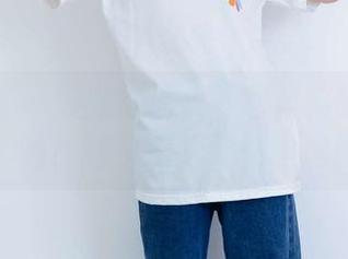 物恋传媒 - 你做好准备下载菜菜的校服图包了吗？还不来就要被迫追剧！