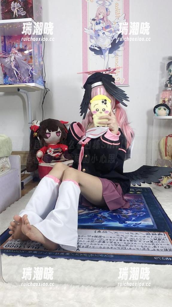 在线，图片，怎么看白栎Shirly的棉袜都像是看透了无意间的小心思，真奇怪。