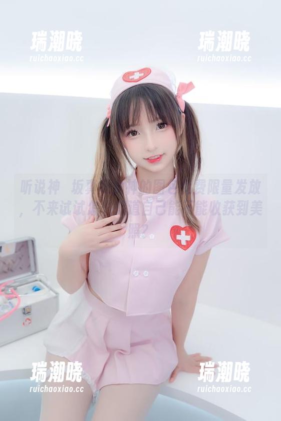 听说神楽坂真冬女神的图包免费限量发放，不来试试怎么知道自己能不能收获到美照？