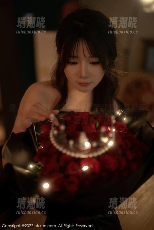 秀人网 - 为什么Emily顾奈奈的比基尼美图精选会上魔法？因为看了让人愉快！