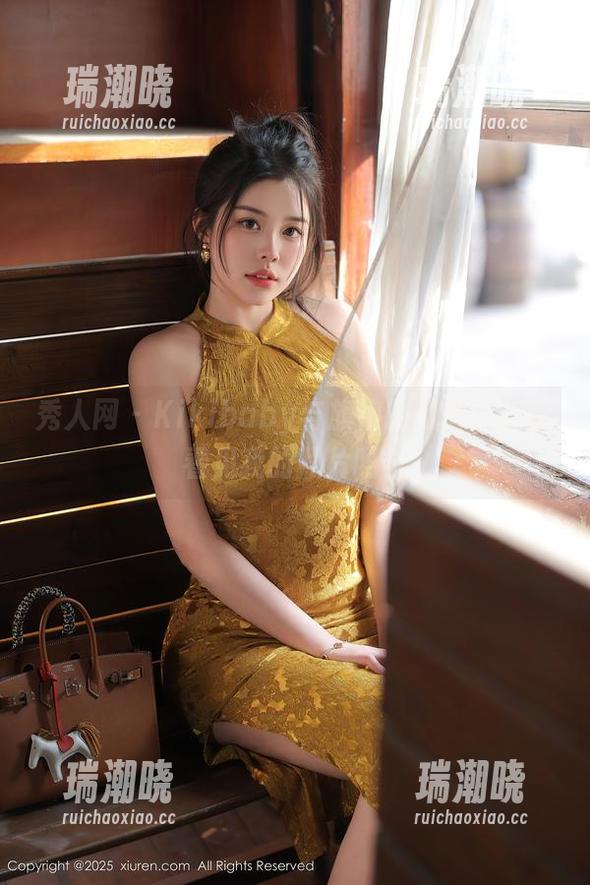 秀人网 - Kikibaby与旗袍的迷雾：你能看见我的照片吗？