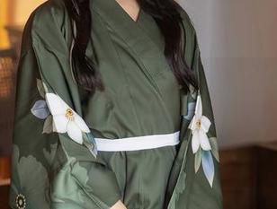 秀人网 - 向无圣光致敬，南乔的秘书写真里混杂了太多不经意的美图。